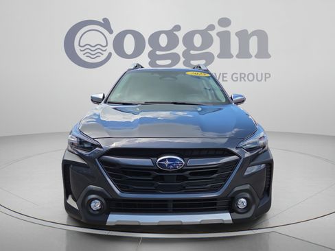 Used 2025 Subaru Outback Touring AWD/4WD image 8