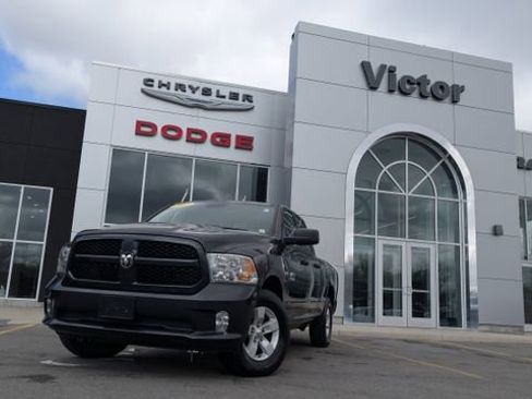 Used 2018 RAM 1500 Express AWD/4WD image 1