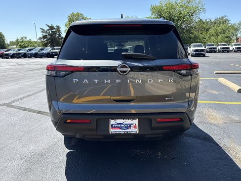 Used 2024 Nissan Pathfinder SV FWD image 6