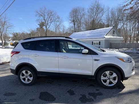 Used 2015 Ford Escape SE w/ Equipment Group 201A image 16