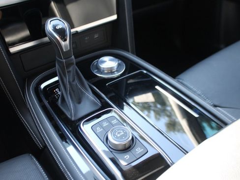 Certified 2024 INFINITI QX80 Premium Select w/ Cargo Package image 19