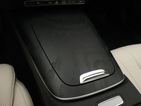 Used 2026 Mercedes-Benz E 350 Sedan image 16