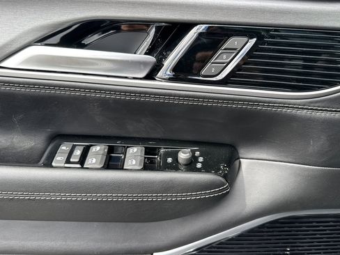 New 2026 Jeep Grand Wagoneer L Limited AWD/4WD image 10