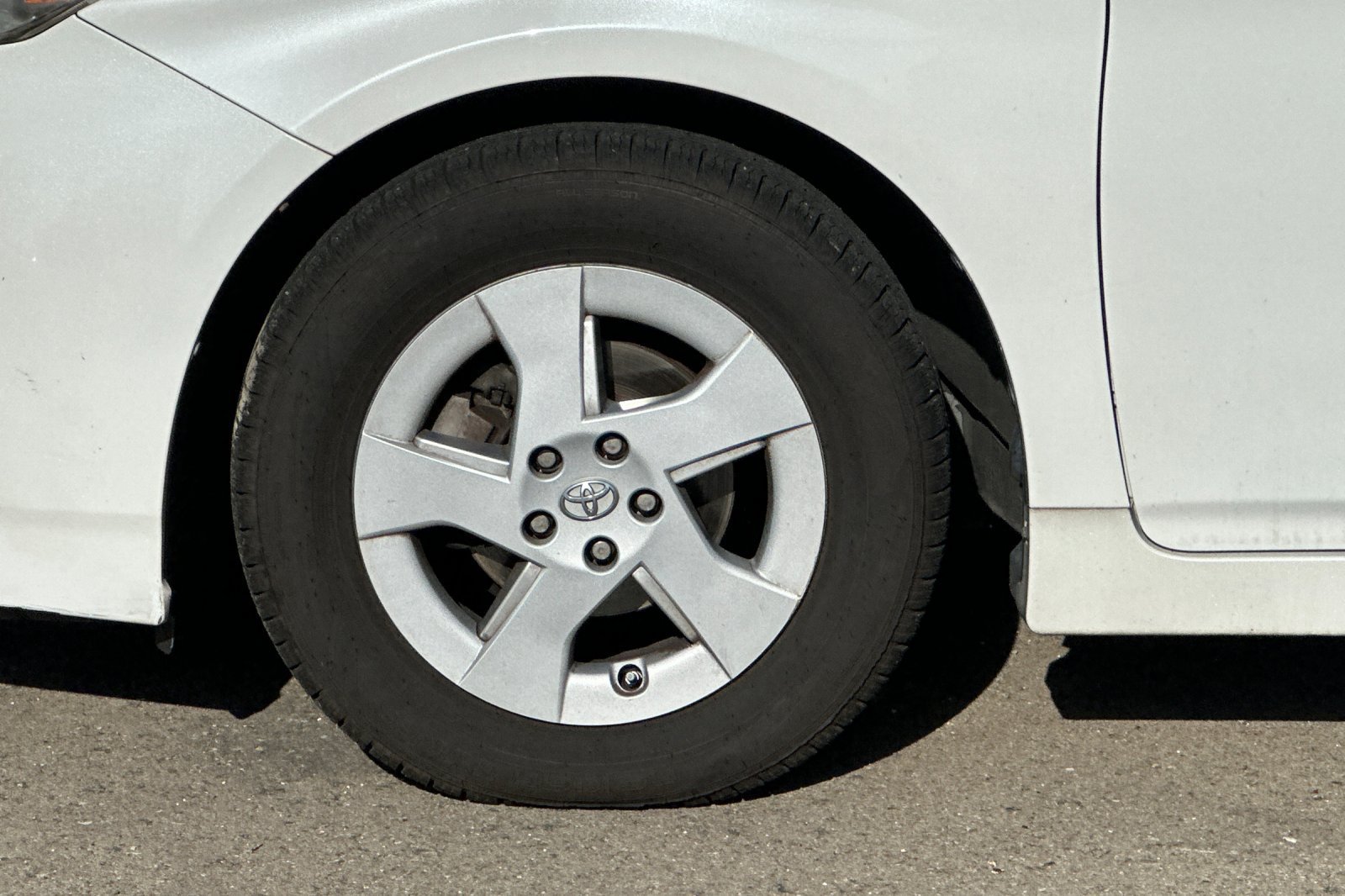 Used 2011 Toyota Prius Three w/ Navigation Pkg FWD image 44
