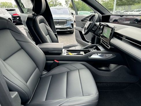 New 2025 Lincoln Nautilus Premier w/ Jet Appearance Package image 22