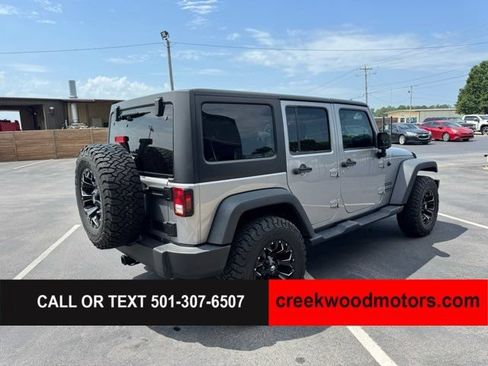Used 2017 Jeep Wrangler Unlimited Sport w/ Quick Order Package 24S AWD/4WD image 4