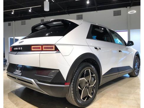 Used 2024 Hyundai Ioniq 5 SEL image 14