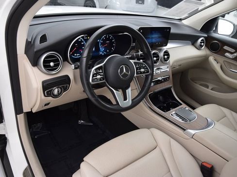 Used 2022 Mercedes-Benz GLC 300 image 21