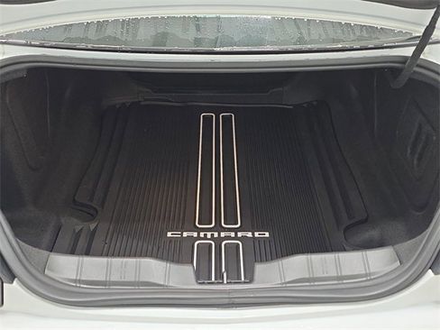 Used 2020 Chevrolet Camaro SS image 32