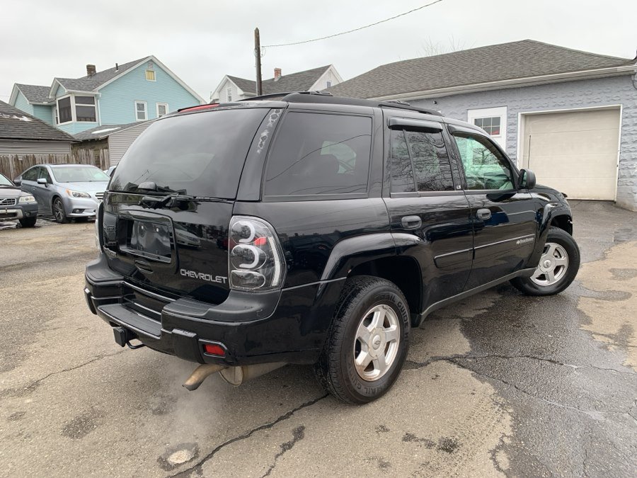 Used 2002 Chevrolet TrailBlazer LS w/ Preferred Equipment Group AWD/4WD image 5