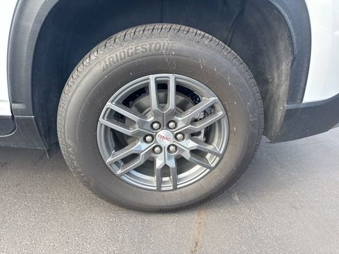 Used 2025 GMC Acadia Elevation image 26