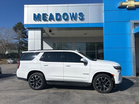 Used 2022 Chevrolet Tahoe RST w/ Luxury Package image 2