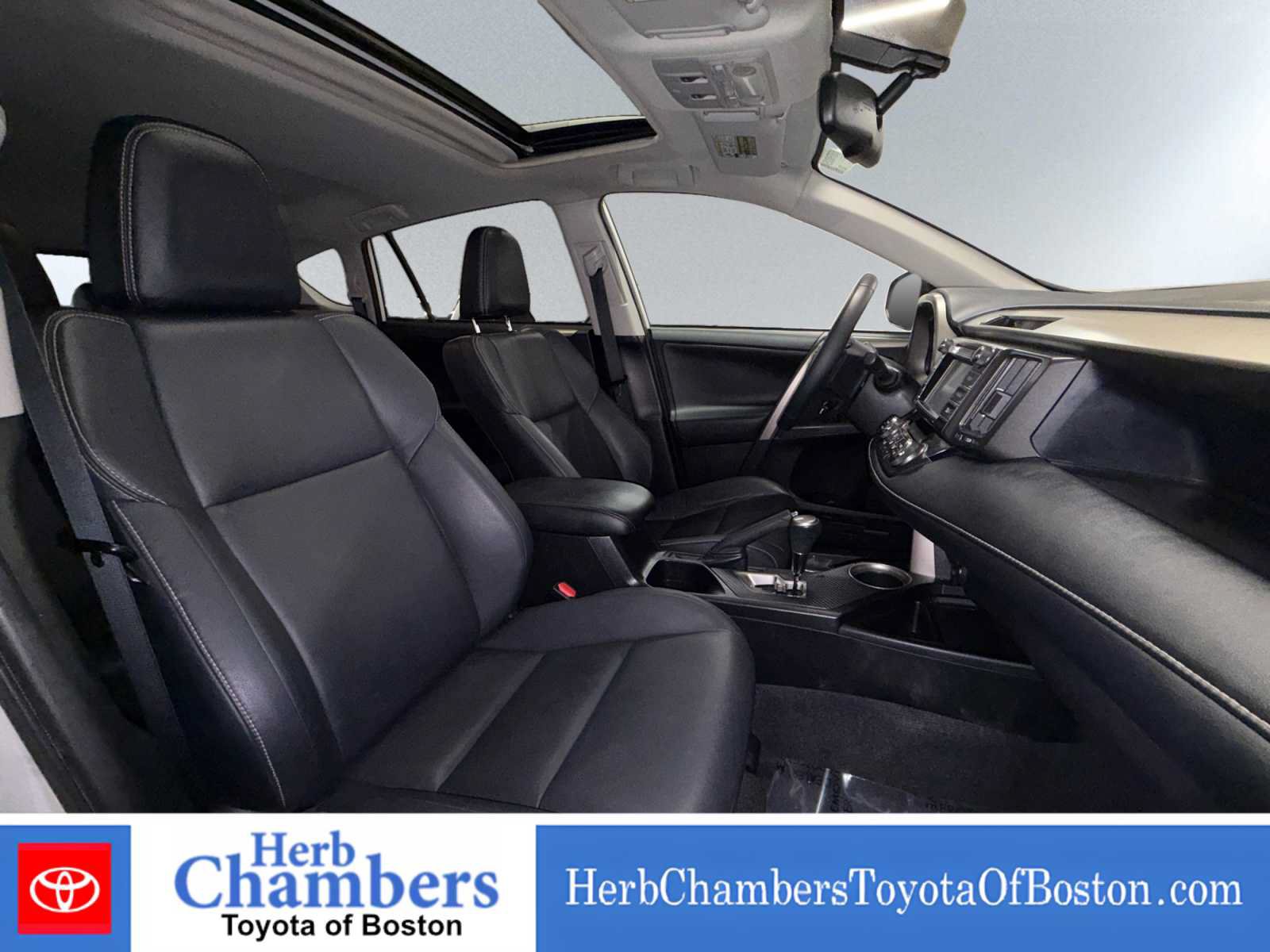 Used 2015 Toyota RAV4 Limited AWD/4WD image 18