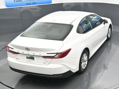 Used 2025 Toyota Camry LE image 24