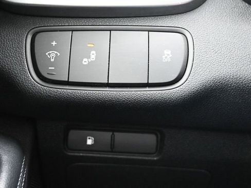 Used 2019 Kia Sorento LX image 27