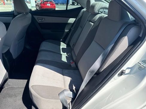 Used 2019 Toyota Corolla LE w/ Carpet Mat Package (TMS) FWD image 17