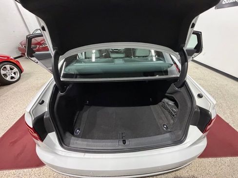 Used 2018 Audi A4 2.0T Prestige w/ Prestige Package AWD/4WD image 44