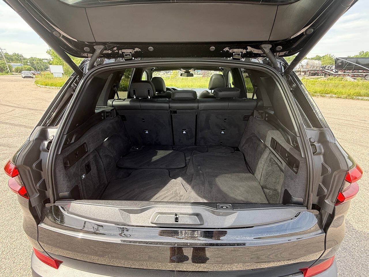 Used 2023 BMW X5 xDrive40i AWD/4WD image 14