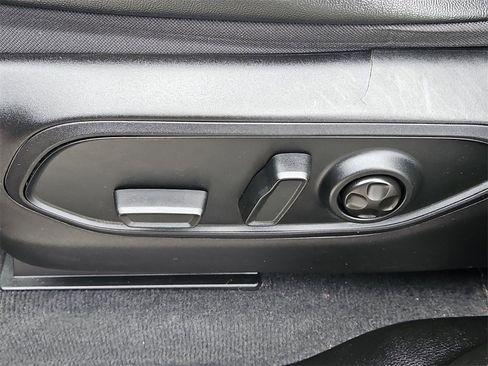 Used 2023 Jeep Grand Cherokee 4WD 4xe image 26