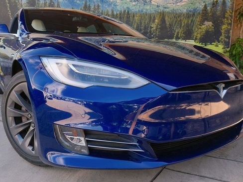 Used 2018 Tesla Model S 75D image 6