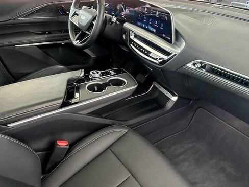 Certified 2024 Cadillac Lyriq Sport RWD image 15