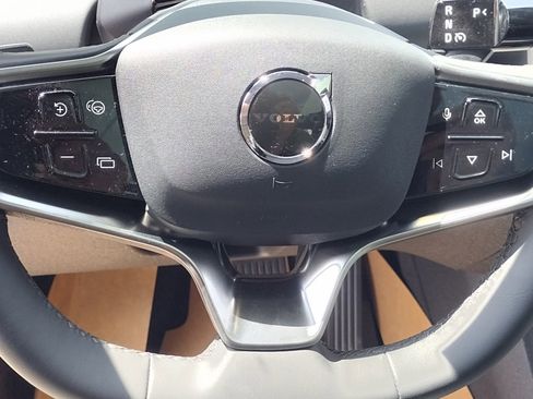 New 2025 Volvo EX30 Plus image 12
