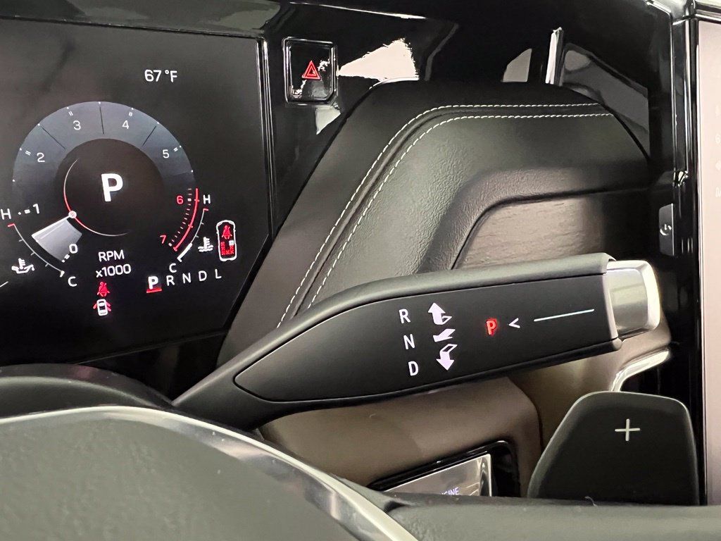 Certified 2026 GMC Yukon Denali Ultimate AWD/4WD image 39