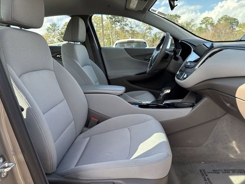 Used 2023 Chevrolet Malibu LT image 23