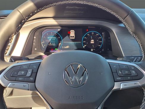 New 2026 Volkswagen Atlas Cross Sport SE image 21