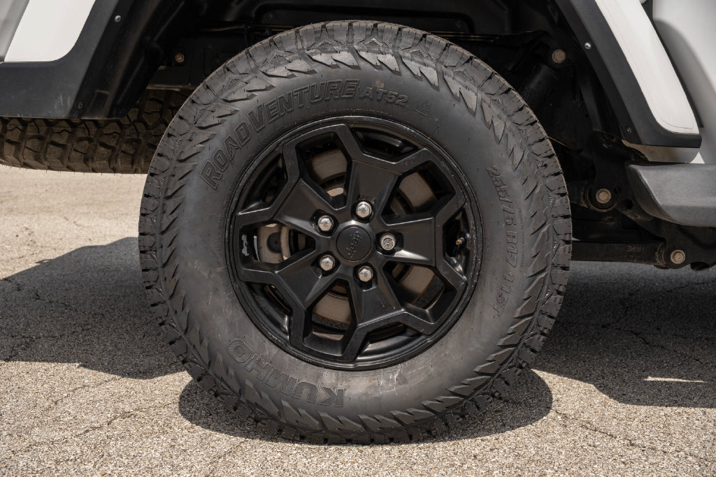 Used 2022 Jeep Gladiator Sport AWD/4WD image 10