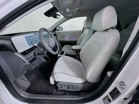 Used 2024 Hyundai Ioniq 5 Limited image 13