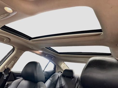 Used 2017 Nissan Maxima 3.5 SL FWD image 18