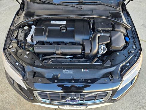 Used 2013 Volvo XC70 3.2 image 35