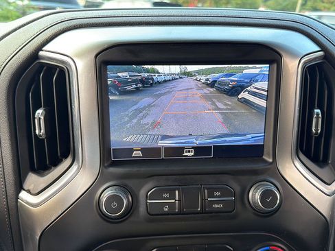 Used 2021 Chevrolet Silverado 1500 LT Trail Boss w/ Convenience Package II AWD/4WD image 12