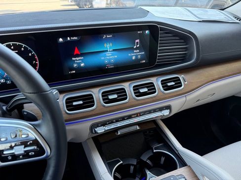 Used 2023 Mercedes-Benz GLS 450 4MATIC image 22