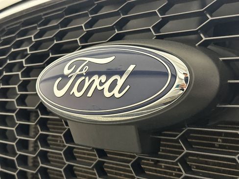 Used 2022 Ford Transit 350 XLT RWD image 15