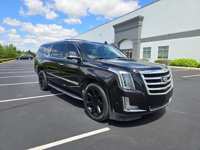 Used 2018 Cadillac Escalade ESV Premium Luxury AWD/4WD image 60