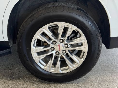 Used 2024 GMC Yukon SLT w/ SLT Luxury Package AWD/4WD image 25