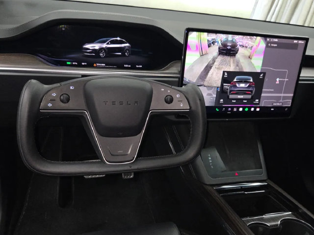 Used 2023 Tesla Model X AWD/4WD image 4