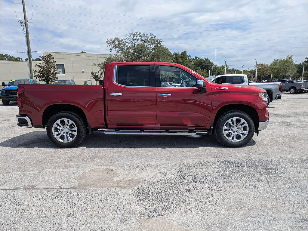 Certified 2025 Chevrolet Silverado 1500 LTZ AWD/4WD image 3