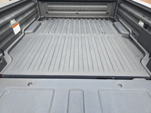 Used 2025 Honda Ridgeline Black Edition image 12