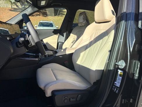 New 2026 BMW X3 xDrive30 w/ Premium Package image 10