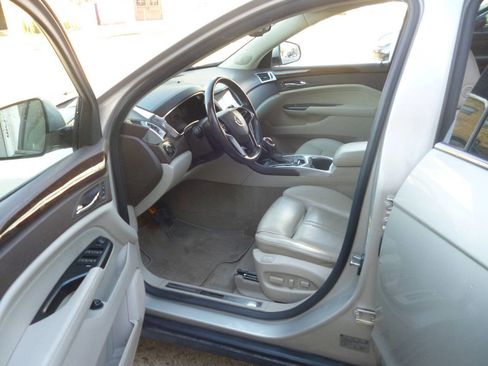 Used 2015 Cadillac SRX Luxury w/ Driver Awareness Package image 7