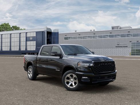 New 2026 RAM 1500 4x4 Crew Cab image 5