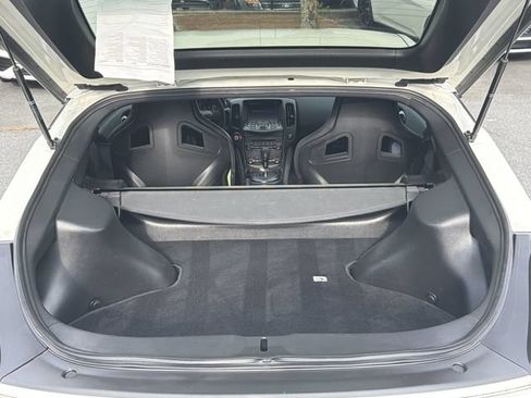 Used 2016 Nissan 370Z NISMO RWD image 18