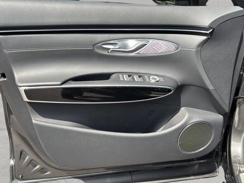 Certified 2026 Genesis GV70 2.5T AWD/4WD image 15