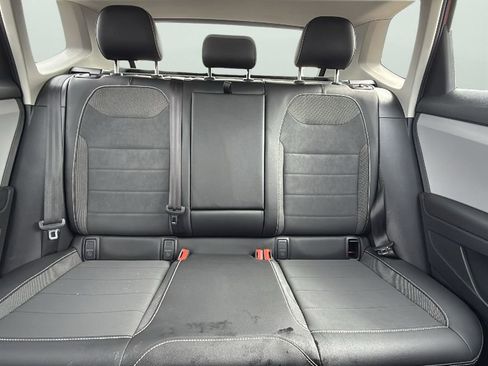 Used 2022 Volkswagen Taos SE image 26