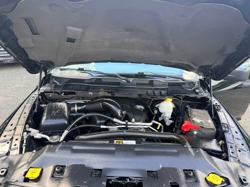 Used 2014 RAM 1500 Express AWD/4WD image 31