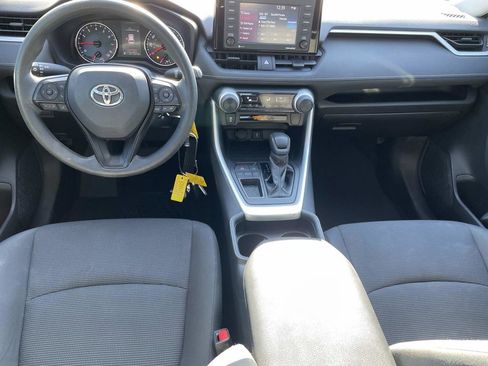 Used 2020 Toyota RAV4 LE image 13
