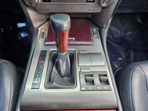 Used 2016 Lexus GX 460 image 11